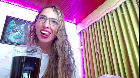 Snapshot of niki_1998 chatting on 02-13-25, 03:39 Natalia online show from 02-13-25, 03:39