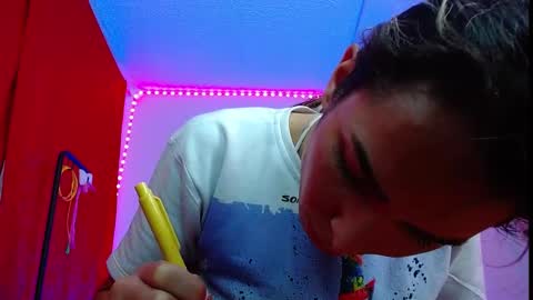 Snapshot of niki_1998 chatting on 03-11-25, 08:42 Natalia online show from 03-11-25, 08:42