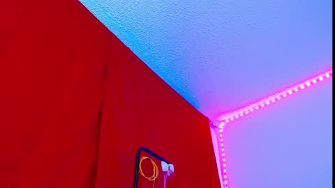 Snapshot of niki_1998 chatting on 03-12-25, 04:19 Natalia online show from 03-12-25, 04:19