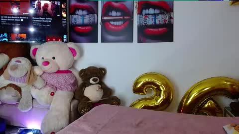 Snapshot of niki_1998 chatting on 11-09-25, 02:21 Natalia online show from 11-09-25, 02:21