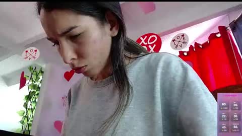 Snapshot of niki_1998 chatting on 06-23-26, 05:22 Natalia online show from 06-23-26, 05:22