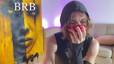 NIKI online show from 03-22-26, 08:18