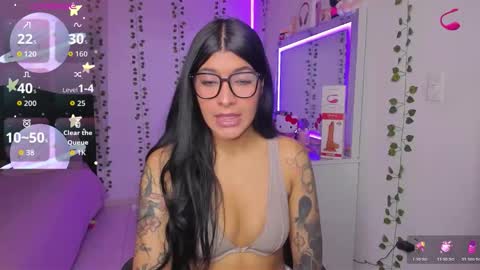 Niki online show from 10-26-25, 01:00