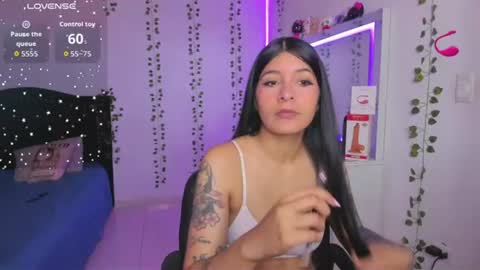 Snapshot of nikibryce_ chatting on 06-20-26, 05:38 Niki online show from 06-20-26, 05:38