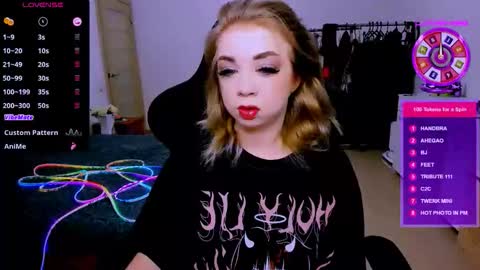 nikigoddesss online show from 04-17-26, 02:47
