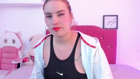 Snapshot of nikii_28 chatting on 01-11-25, 10:40 Nikii online show from 01-11-25, 10:40