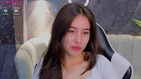 Snapshot of nikka_tx chatting on 11-30-25, 01:04 Online 2200 to 600 online show from 11-30-25, 01:04