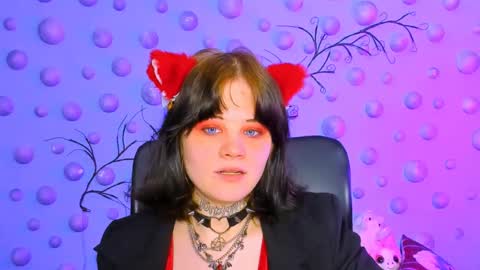 nikki_kiss_ online show from 04-29-26, 08:51