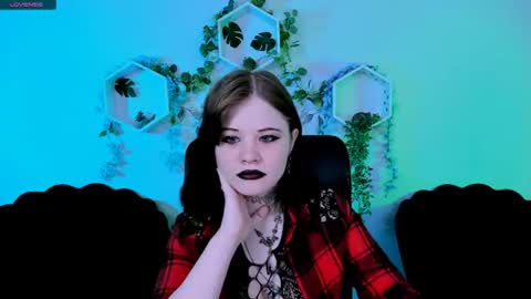nikki_kiss_ online show from 06-15-26, 08:16