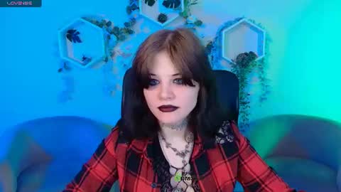 nikki_kiss_ online show from 06-22-26, 08:22