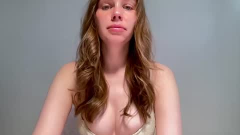 Snapshot of nikki_mi chatting on 06-25-26, 09:58 Nikki online show from 06-25-26, 09:58