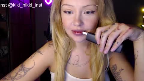 Snapshot of nikki_whatever chatting on 09-14-25, 05:12 nicolette online show from 09-14-25, 05:12