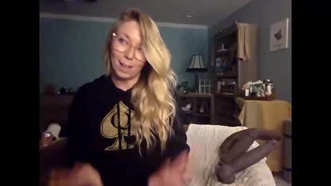 Snapshot of nikkib653466 chatting on 06-11-26, 12:32 nikkib653466 online show from 06-11-26, 12:32