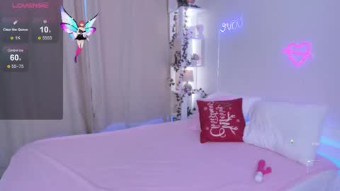 Snapshot of nikkikiss__ chatting on 11-26-25, 02:45 nikkikiss__ online show from 11-26-25, 02:45