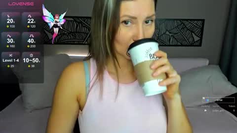 Snapshot of nikkikiss__ chatting on 11-30-25, 01:53 nikkikiss__ online show from 11-30-25, 01:53