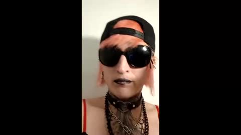 Snapshot of nikkimeows chatting on 04-12-26, 06:18 nikkimeows online show from 04-12-26, 06:18