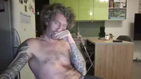 niknik39 online show from 02-04-26, 08:14