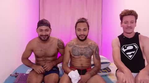 Snapshot of niko_roko chatting on 10-24-25, 05:26 niko_roko online show from 10-24-25, 05:26