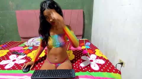 Snapshot of nikol_couple chatting on 06-05-26, 04:08 nikol_couple online show from 06-05-26, 04:08