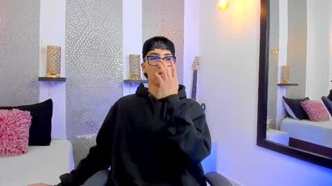    online show from 01-22-25, 04:34