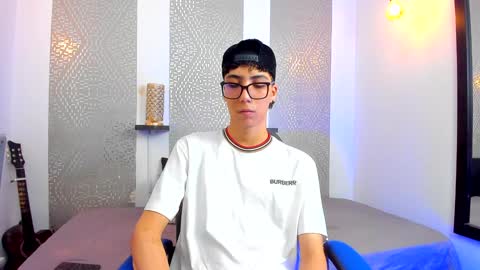    online show from 02-03-25, 04:04