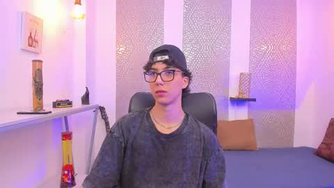    online show from 10-14-25, 04:13