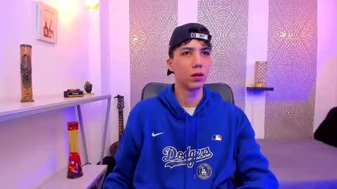    online show from 11-19-25, 04:12