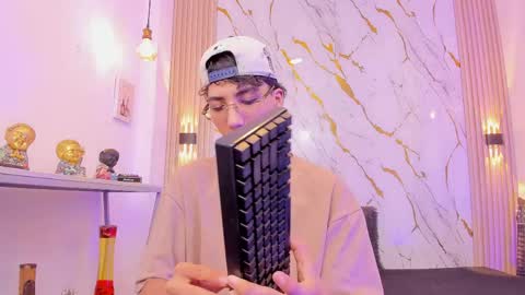    online show from 04-07-26, 04:24