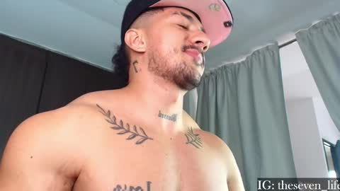 Snapshot of nikolaylisin chatting on 05-02-26, 02:11 Niko online show from 05-02-26, 02:11