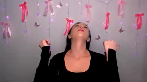 nikonara_ online show from 04-01-26, 12:39