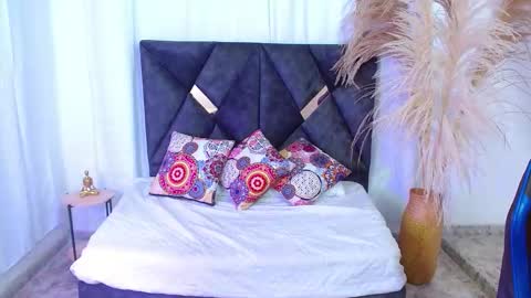 Niko online show from 02-10-26, 01:37