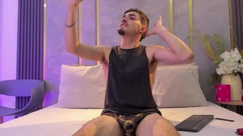 Snapshot of nikostone chatting on 10-12-25, 04:11 Niko Stone online show from 10-12-25, 04:11