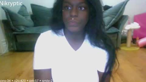 Snapshot of nikryptic chatting on 10-22-25, 07:08 Nikole online show from 10-22-25, 07:08