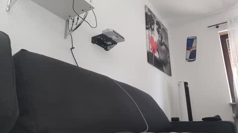 Snapshot of niksdick2121 chatting on 10-12-25, 11:09 niksdick2121 online show from 10-12-25, 11:09