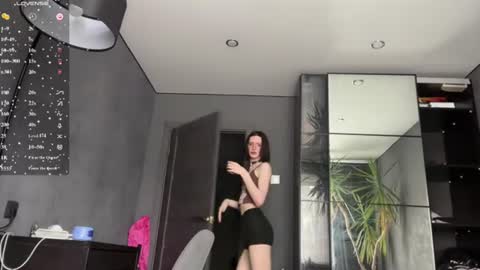 Niky online show from 06-24-26, 12:26