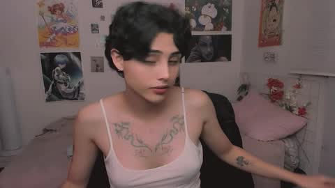 Nikylaine online show from 11-26-25, 11:28