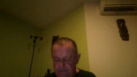 Snapshot of nikyo419 chatting on 10-14-25, 03:51 nikyo419 online show from 10-14-25, 03:51