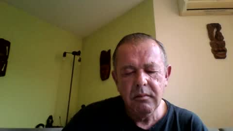 Snapshot of nikyo419 chatting on 06-16-26, 04:04 nikyo419 online show from 06-16-26, 04:04