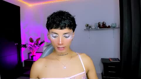 Nilam online show from 10-26-25, 02:17