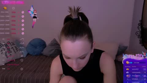 Snapshot of nillie_kelly chatting on 12-20-24, 12:41 Nillie online show from 12-20-24, 12:41