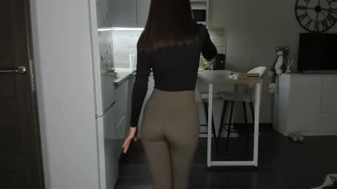 Bella online show from 02-08-26, 04:43