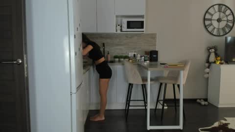 Bella online show from 04-11-26, 07:45