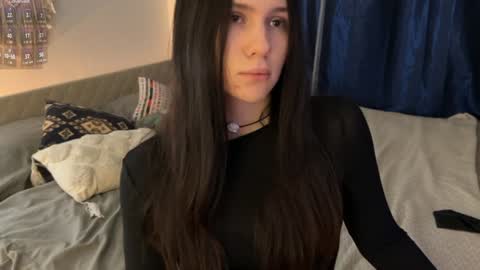 Snapshot of nimfaheart chatting on 02-08-25, 02:16 Jennet online show from 02-08-25, 02:16