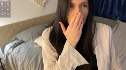 Snapshot of nimfaheart chatting on 02-09-25, 02:07 Jennet online show from 02-09-25, 02:07