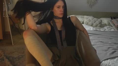 Snapshot of nimfaheart chatting on 11-06-25, 02:51 Jennet online show from 11-06-25, 02:51