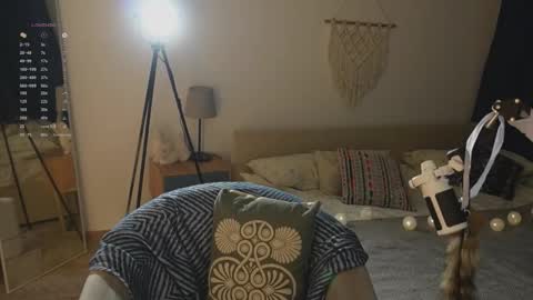 Jennet online show from 02-18-26, 06:37