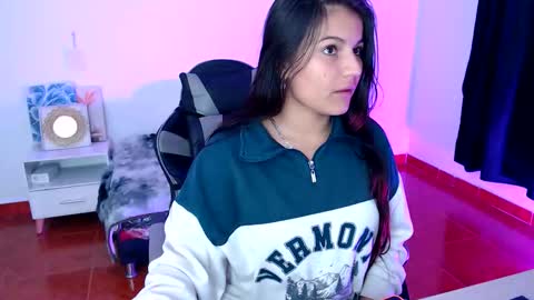 nina__777 online show from 12-21-25, 11:50