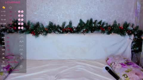 Snapshot of nina__si chatting on 12-14-24, 03:25 Nina online show from 12-14-24, 03:25