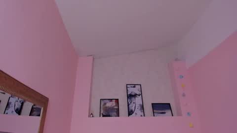 NINA online show from 03-12-25, 06:22