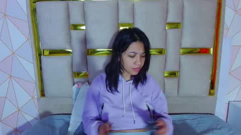 Nina Carther online show from 02-04-26, 10:21